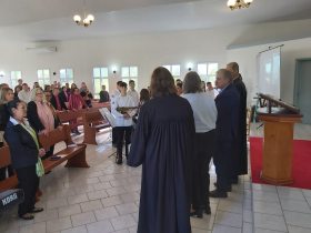 Fieis de Salvador do Sul celebram as origens durante culto em alemo