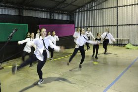 Mostra de Artes e Cultura da Escola So Salvador revela talentos