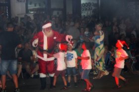 Primeiro desfile de Natal tem grande pblico em Salvador do Sul