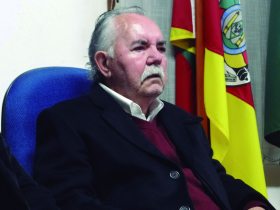 Doutor Mathias recebe ttulo de cidado salvadorense