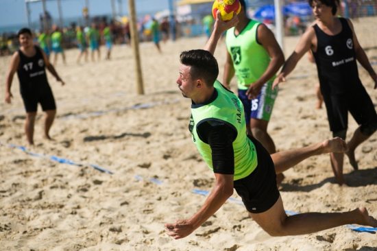 Em Baro, competies de vlei de areia e futevlei decidem quem representar o municpio na final do Circuito Vero Sesc de Esportes, em Torres