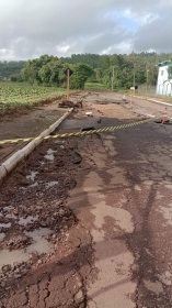 Muitos estragos causados pela chuva no sbado em Marat