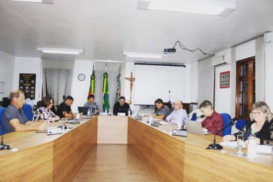 Fala de vereador salvadorense na Cmara repercute em semana em que xenofobia  assunto nacional