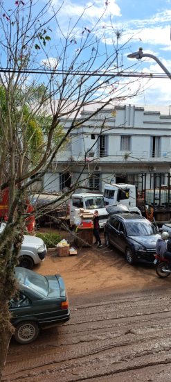 Unidos para ajudar: voluntrios de Salvador do Sul esto em Roca Sales