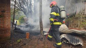 Incndio consome parte de fbrica de embutidos no interior de Baro