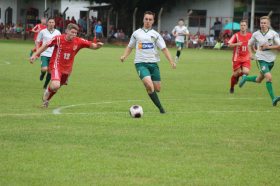 Empate no jogo de ida, aspirantes decidem o campeo neste domingo