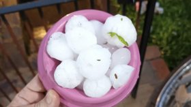 Chuva e granizo causam estragos no RS nesta segunda